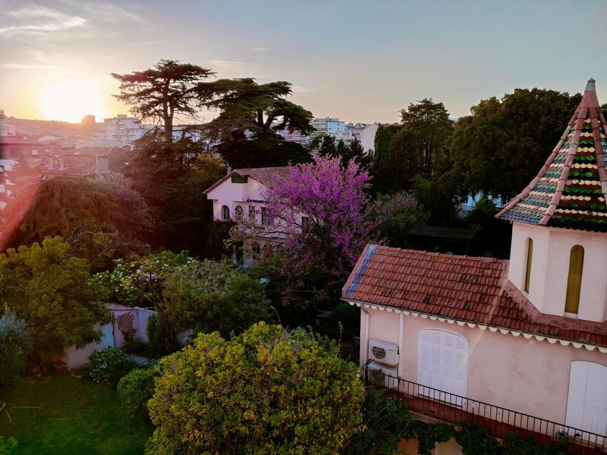 3 rooms, 2 bathrooms, in a villa. Lightfull, quiet&charm Cannes Exterior foto